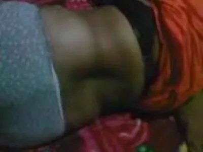 പാർട്ടി കഴിഞ്ഞ് വീട്ടിലെ ആളും സുഹൃത്തുക്കളും ചേർന്ന് കോഴിക്കുഞ്ഞുങ്ങൾ