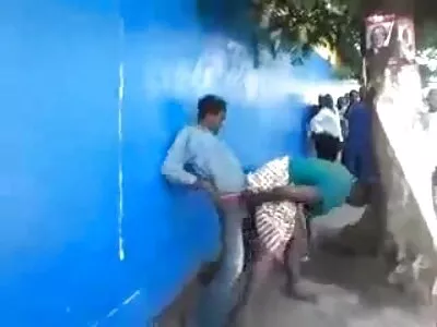 സെക്‌സി സ്റ്റോക്കിംഗുകളുള്ള ബ്രൂണറ്റ് ബേബ് കാൽ ഫെറ്റിഷ് ആസ്വദിക്കുന്നു