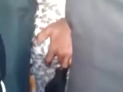 മിൻസ് വീട്ടിൽ തനിച്ചായതിനാൽ അവളെ ചതിച്ചോ എന്ന് ആരും അറിയാൻ പോകുന്നില്ല